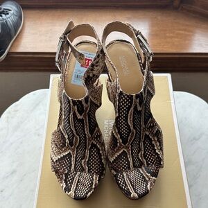 NWT Michael Kors Josephine Wedge Sandals in Natural (Brown Snakeskin)